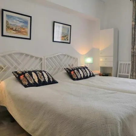 2 Bed With Pool Near The - Lual